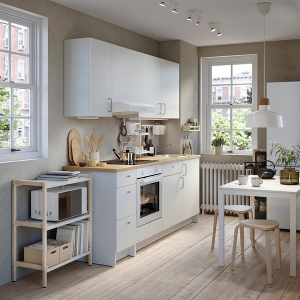 A white KNOXHULT kitchen in the kitchen