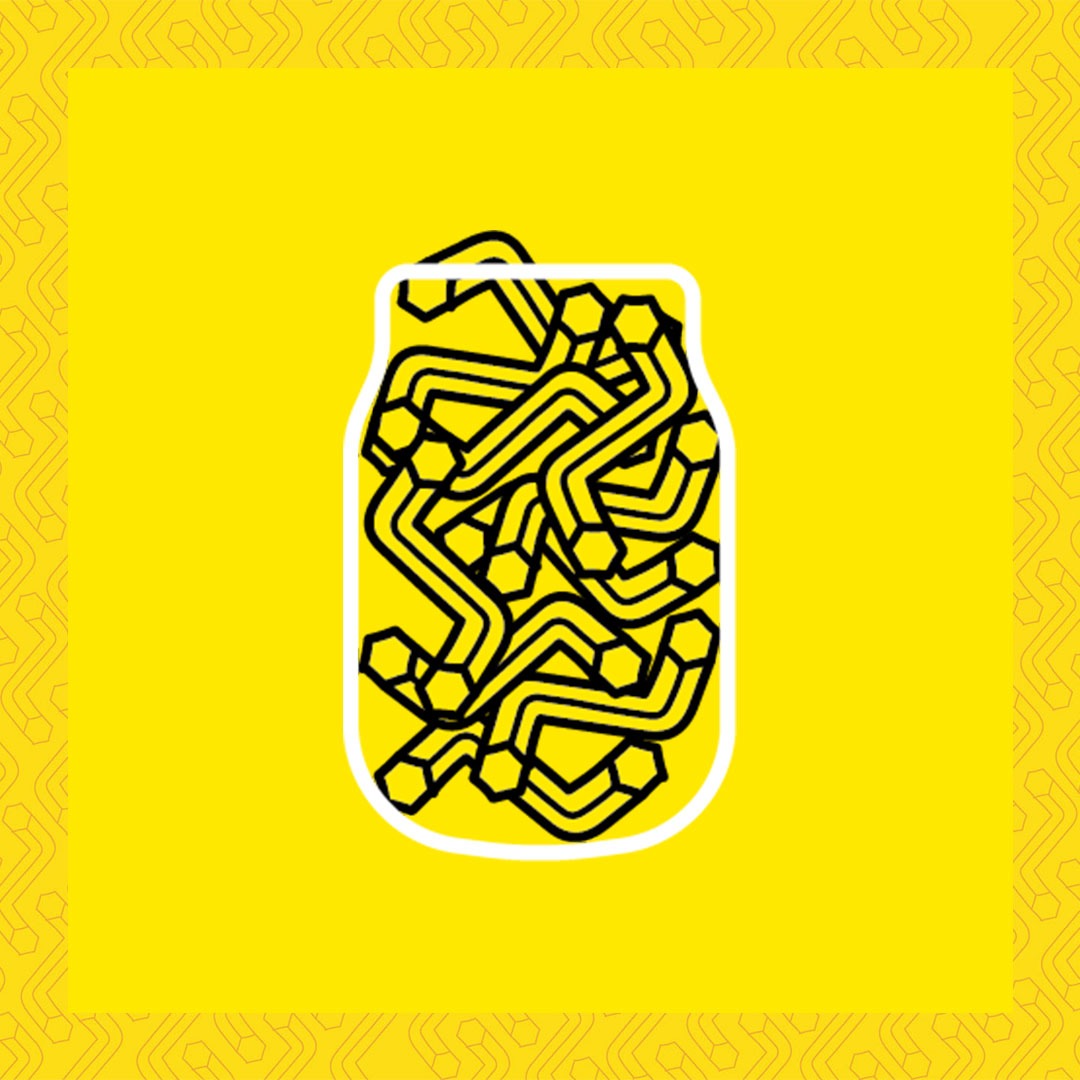 En hvid krukke med sorte unbrakonøgler i på en gul baggrund der viser at du kan samle point med IKEA Family.