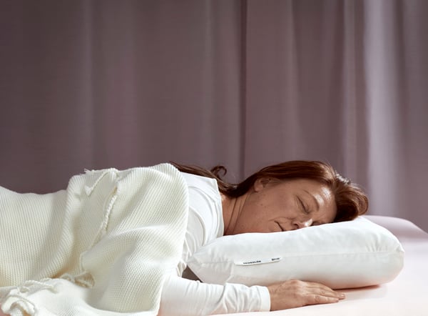 A SKOGSLÖK ergonomic pillow, multi position