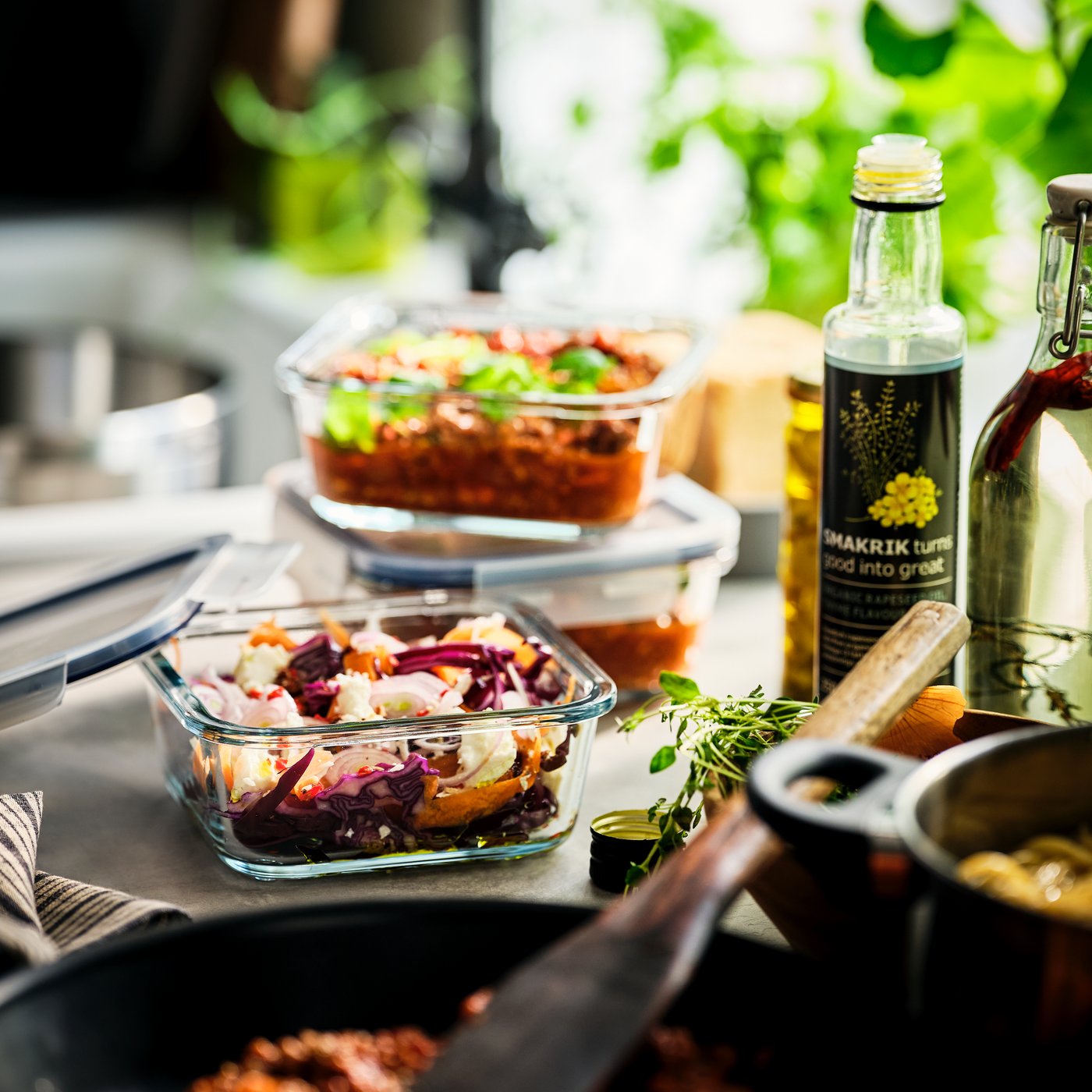 An organic SMAKRIK rapeseed oil