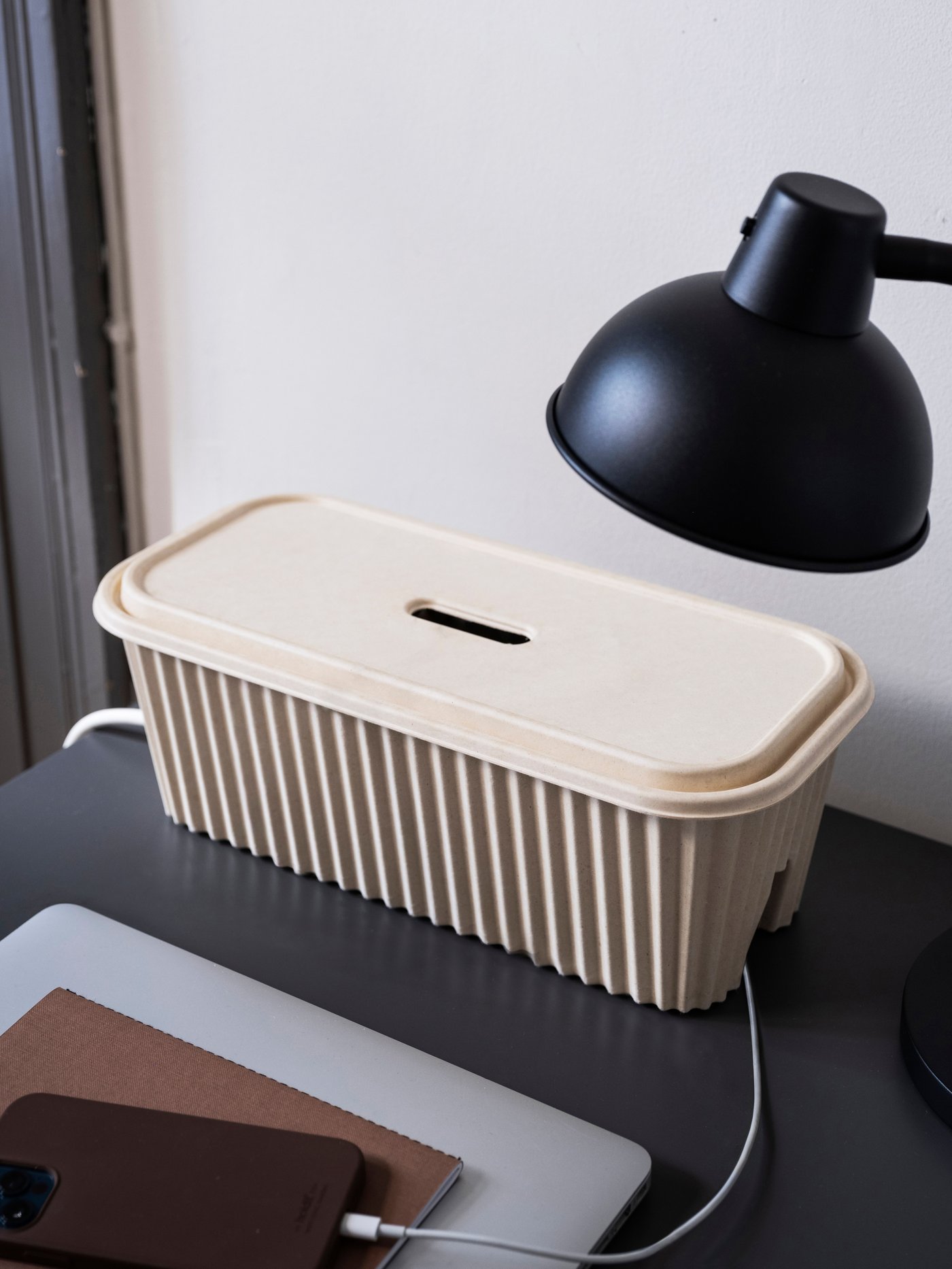 A natural HÖNSNÄT cable management box