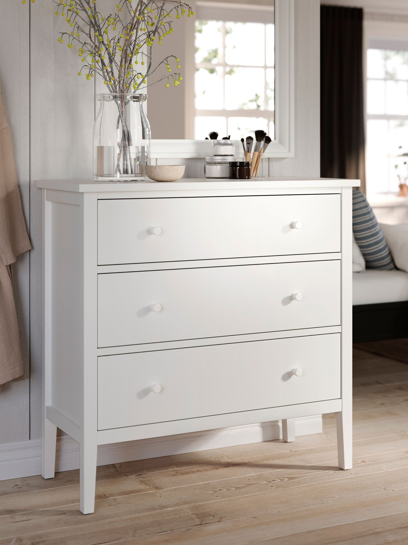 A white/anchor/unlock-function GULLABERG chest of 3 drawers