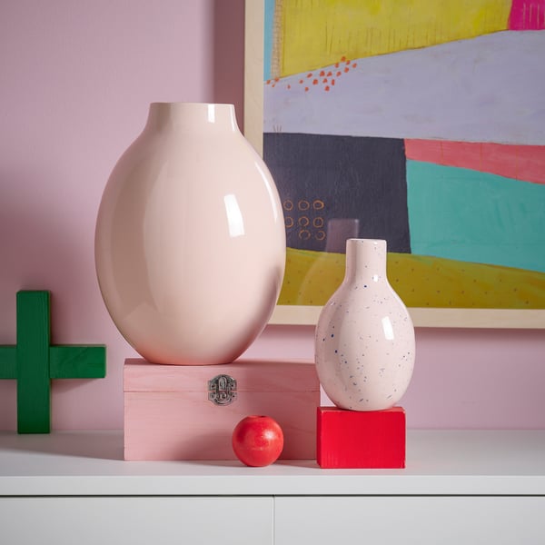 BLODBJÖRK vases: pink large, blue speckled small. Blocks, wall art, red sphere.