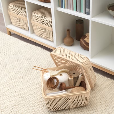 Bamboo box, beige, woven pattern.