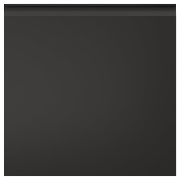 Musta keittiökaappi, jossa on moderni, tyylikäs muotoilu ja integroidut kahvat.