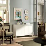 BESTÅ Förvaring med dörrar, vit/Pipmakare vit, 120x42x75 cm