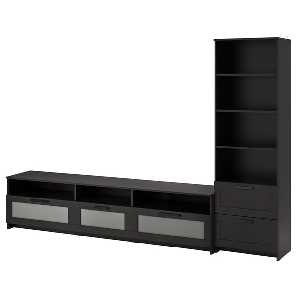 Svart BRIMNES TV-bänk och bokhylla combo, elegant och modern, lådor och justerbara hyllor, perfekt för förvaring och visning.