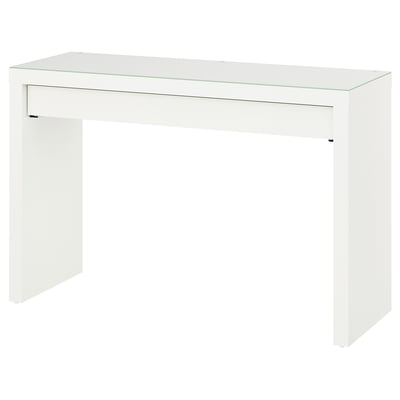 MALM vitt skrivbord, glasskiva, modern, minimalistisk design, rena linjer.