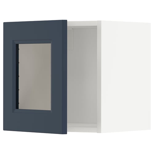 METOD väggskåp med blå axstad glasdörr. Elegant, rektangulär form med metalliskt handtag.