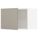 Beige METOD köksskåpsset. Platta dörrar med vertikala spår, fyrkantig form.