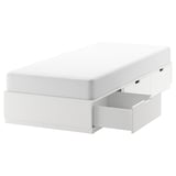 Vit NORDLI sängstomme med 3 lådor, snygg design, förvaring under sängen.