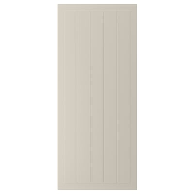 En ljusbeige STENSUND skåpdörr med vertikala spår och rektangulär form. Det ger en slät, fuktbeständig lackfinish.