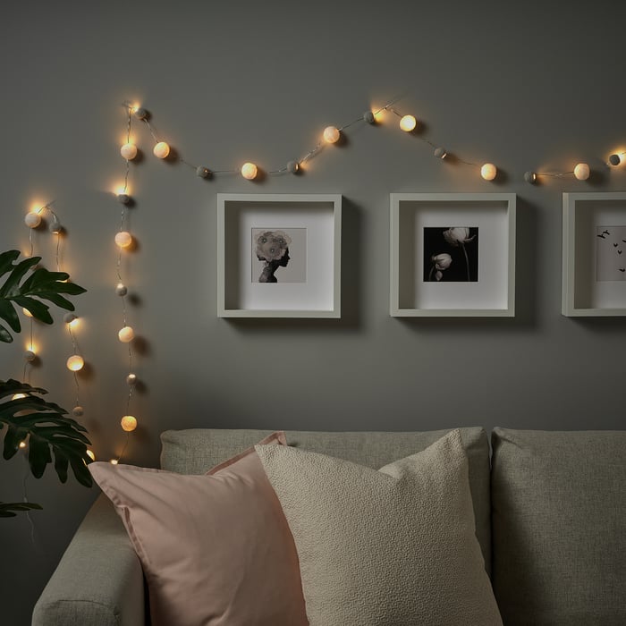 AKTERPORT Guirlande lumineuse LED 40 ampoules, à pile mini/pompom blanc/gris IKEA