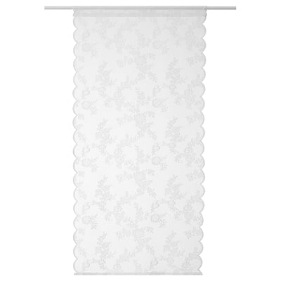 Un rideau transparent blanc ALVINE SPETS. Il a un design à bords festonnés et est fabriqué à partir de polyester 100 % recyclé.