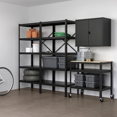 Système de rangement BROR en noir avec étagères métalliques, pneus, casseroles, bacs, armoire et chariot pour garage.
