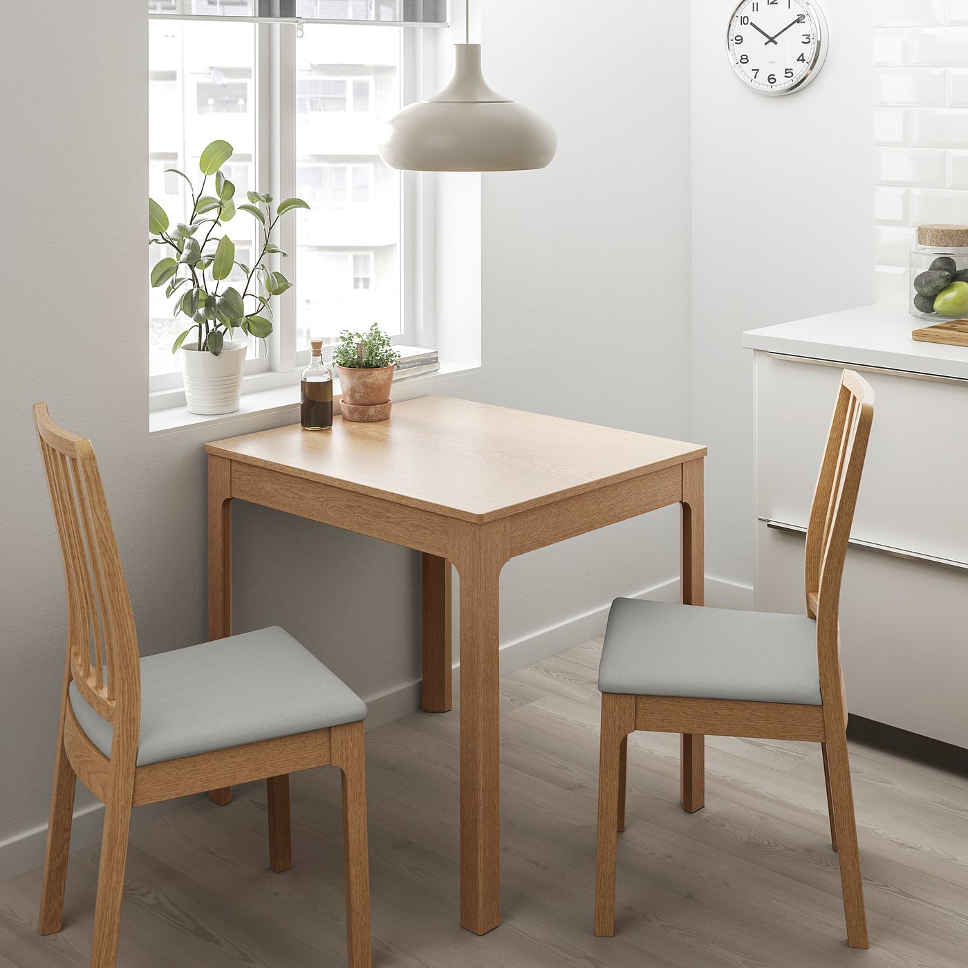 ekedalen chaise chene orrsta gris clair materiau durable ikea