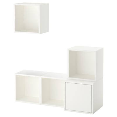 Cubes de rangement modulaires EKET blancs, de différentes formes et tailles.