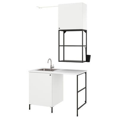 Configuration de la blanchisserie ENHET blanche : évier, armoire, étagères, design moderne.