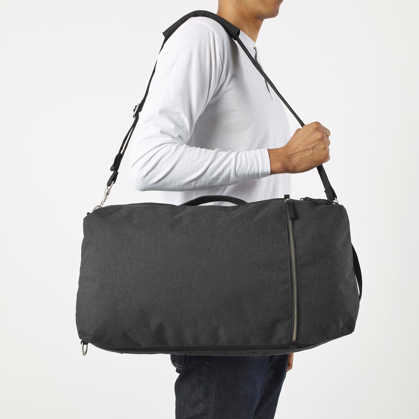 https://www.ikea.com/fr/fr/images/products/foerenkla-backpack-dark-grey__0911187_PE645951_S5.JPG?f=xxxl