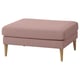 Pouf en tissu rose GRILLSTORP avec pieds en bois, de forme carrée, confortable et accueillant.