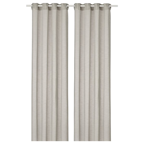 Présente une paire de rideaux transparents HÄLLEBRÄCKA gris clair au design aéré, avec des œillets pour une suspension facile.