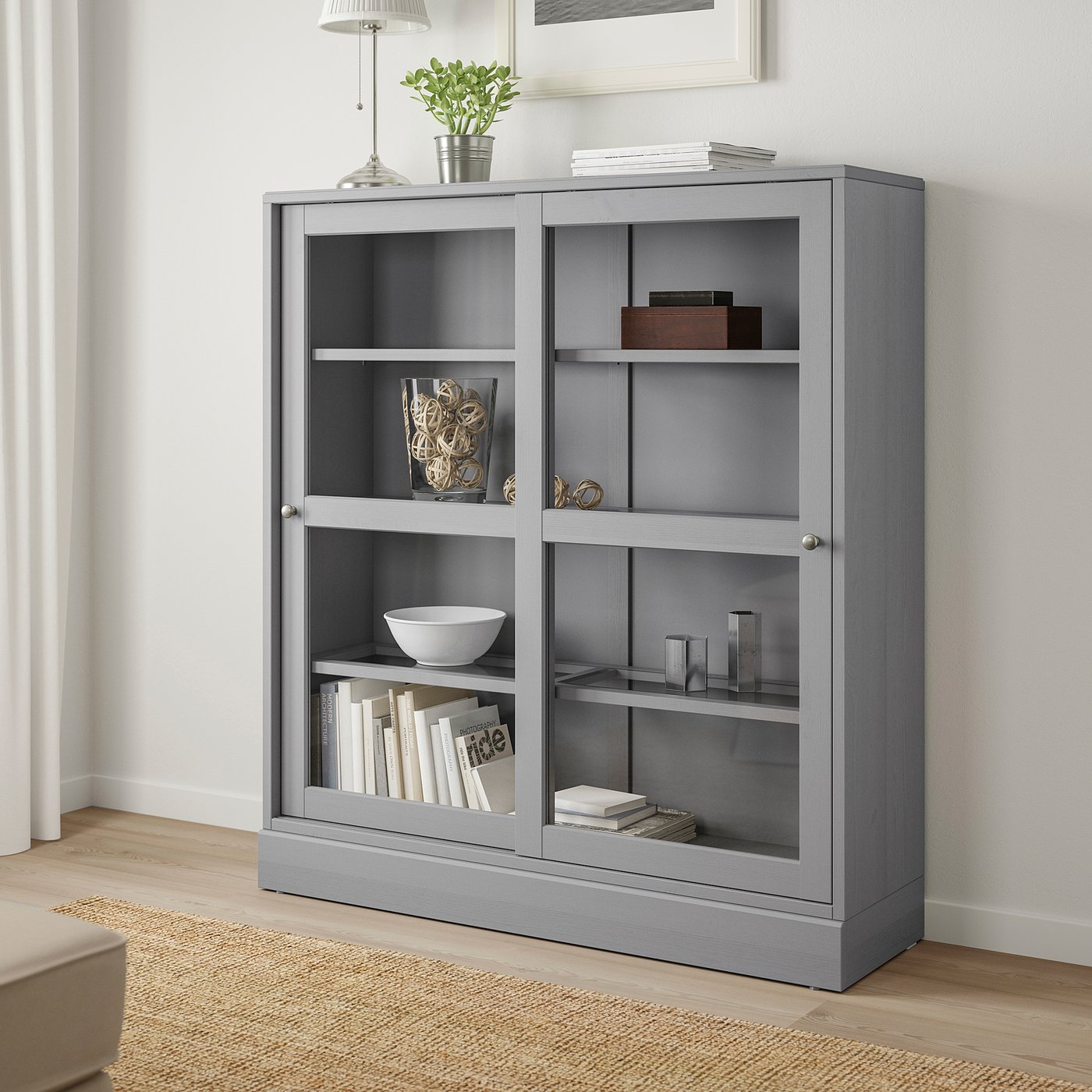 HAVSTA Armoire vitrée avec plinthe, gris, verre transparent, 121x37x134