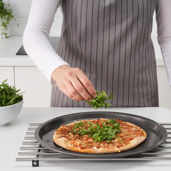 HEMMABAK Plat à pizza perforé, gris, 34 cm IKEA
