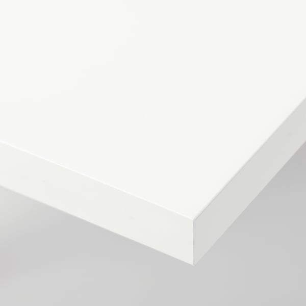 Dessus de table LINNMON d’un blanc éclatant, surface sans joints, bords élégants, finition de haute qualité.
