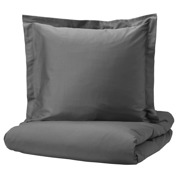 Parure de couette et d’oreiller LUKTJASMIN gris. Mélange de coton et de lyocell lisse en soie avec fermeture à boutons.