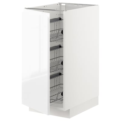 Armoire de cuisine blanche brillante avec étagères en fil métallique.