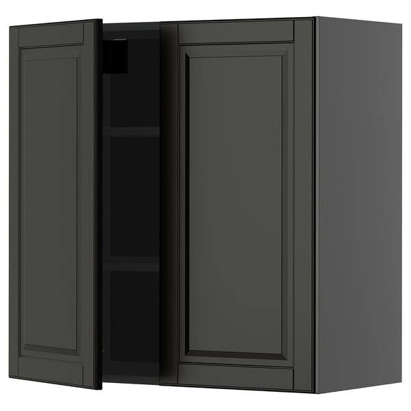 Une armoire murale METOD noire avec deux portes et une étagère réglable.