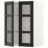 Armoire de cuisine METOD avec portes en vitrail noir et bords biseautés.