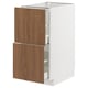 Armoire de cuisine blanche moderne avec tiroirs en noyer, design élégant, comprend des tiroirs à fermeture automatique.