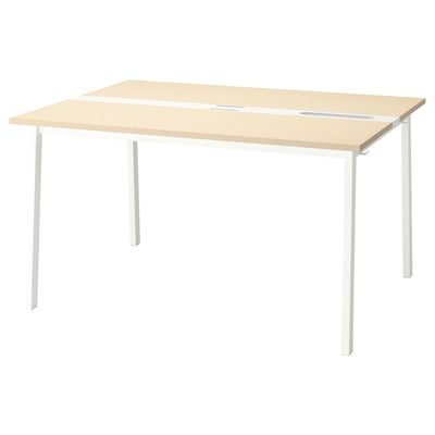 Une table de conférence rectangulaire MITTZON avec un plateau en bois clair et des pieds en métal blanc, conçue pour un usage professionnel.