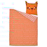 La parure de lit NATTHÄGER, ornée d’un imprimé tigre orange, comprend une couverture douillette et un oreiller pour le visage du tigre. Parfait pour les enfants à l’imagination débordante.