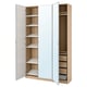 Option : Armoire PAX : étroite, chêne clair, portes en miroir, étagères ouvertes révélatrices, étagère à chaussures en métal, charnières à fermeture douce.