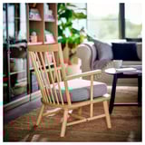 Chaise en bois PERSBOL en bois clair, coussin, cadre de salon confortable.