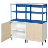 Un meuble de rangement PLATSA ouvert bleu et blanc avec trois étagères et deux tiroirs.