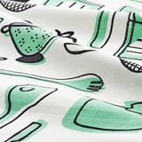 Une serviette en coton de haute qualité, teint en fil, avec un imprimé ludique d’ustensiles de cuisine. Il est conçu pour la durabilité et conserve bien la couleur.