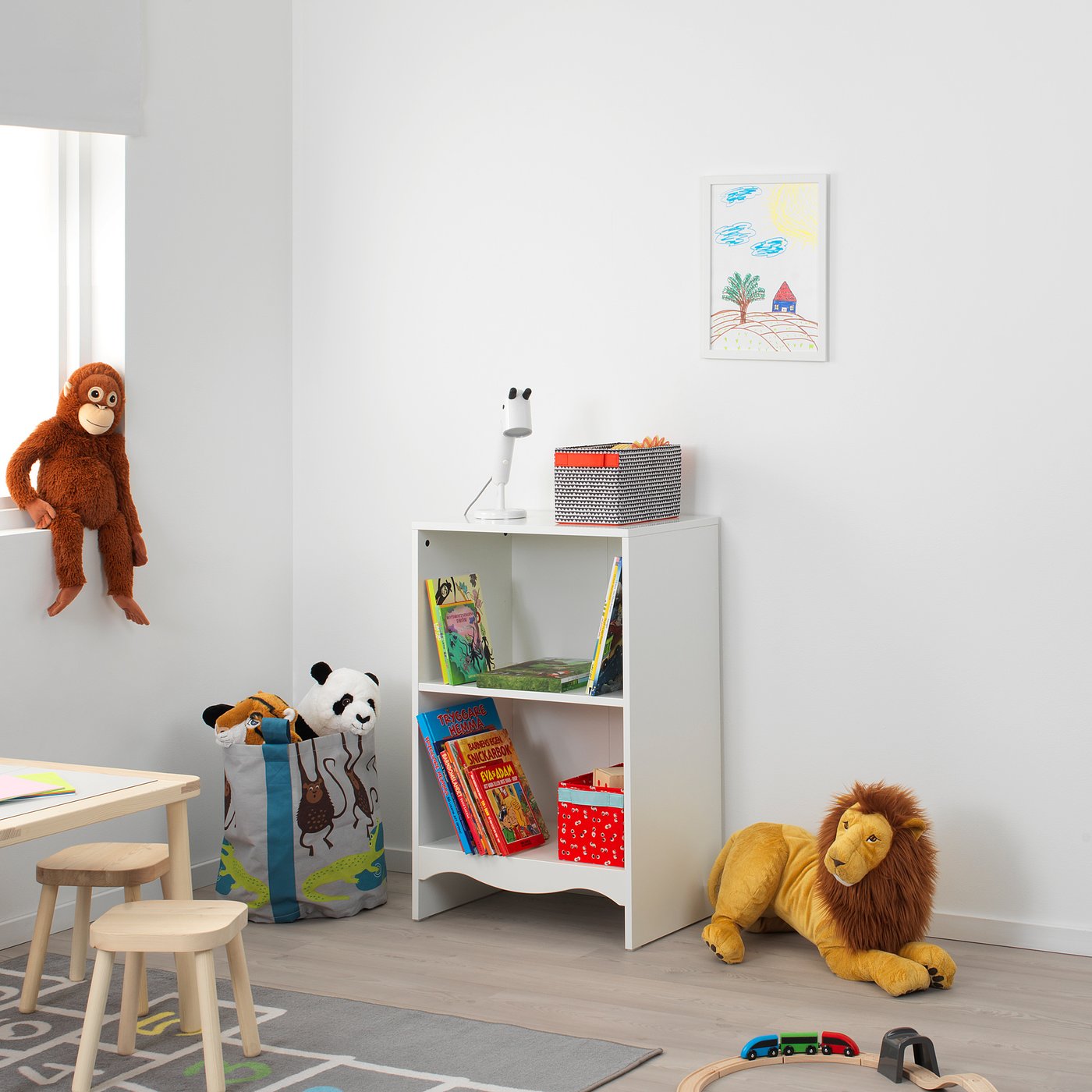 Étagère de rangement KraftKids pour table à langer blanche adaptée à la commode  HEMNES & IDANÄS -  France