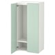 Armoire pour enfants SMÅSTAD : portes vert clair, carrées, à fermeture douce.