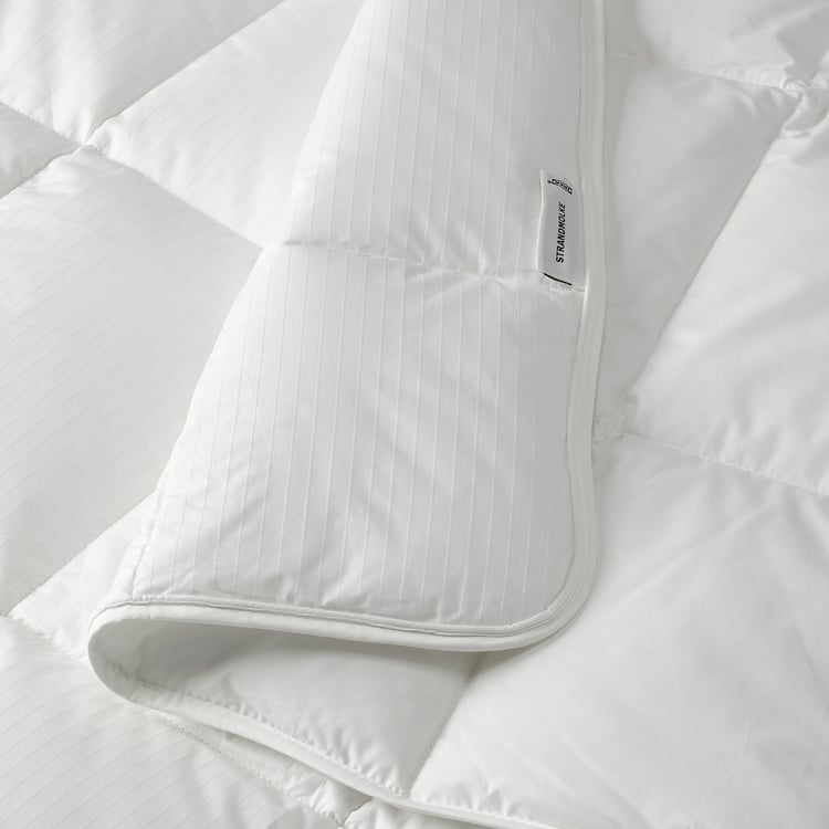 STRANDMOLKE Couette, légère, 240x220 cm - IKEA