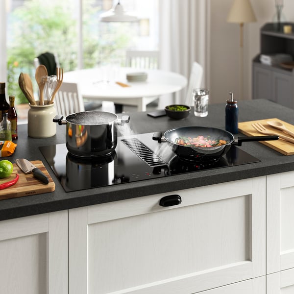 TÄCKNAN Plaque de cuisson av hotte intégrée, IKEA 300 noir, 80 cm
