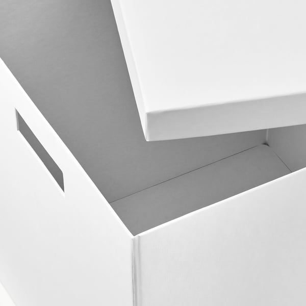 Boîte de rangement en carton gris robuste avec poignées, faisant partie de la série TJENA.