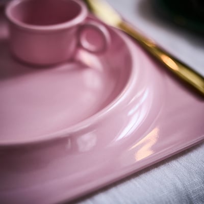 Service de vaisselle rose clair VINTERFINT, assiette carrée, bol rond, céramique.