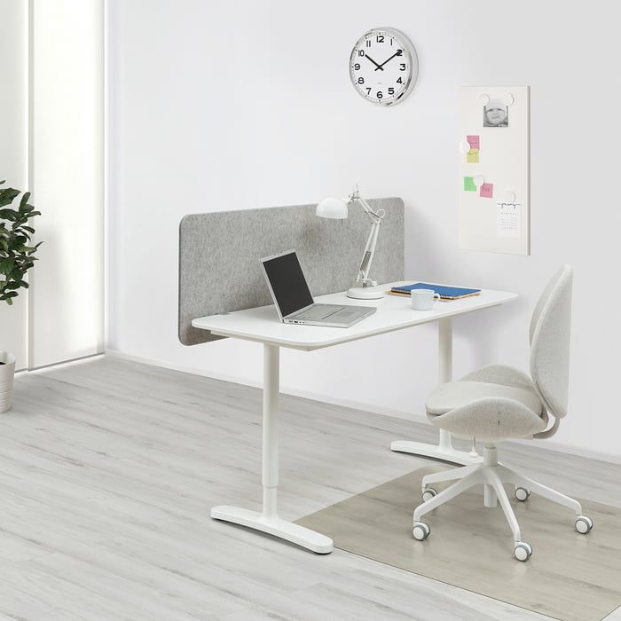 BEKANT Desk with screen, white/grey, 140x6048 cm IKEA