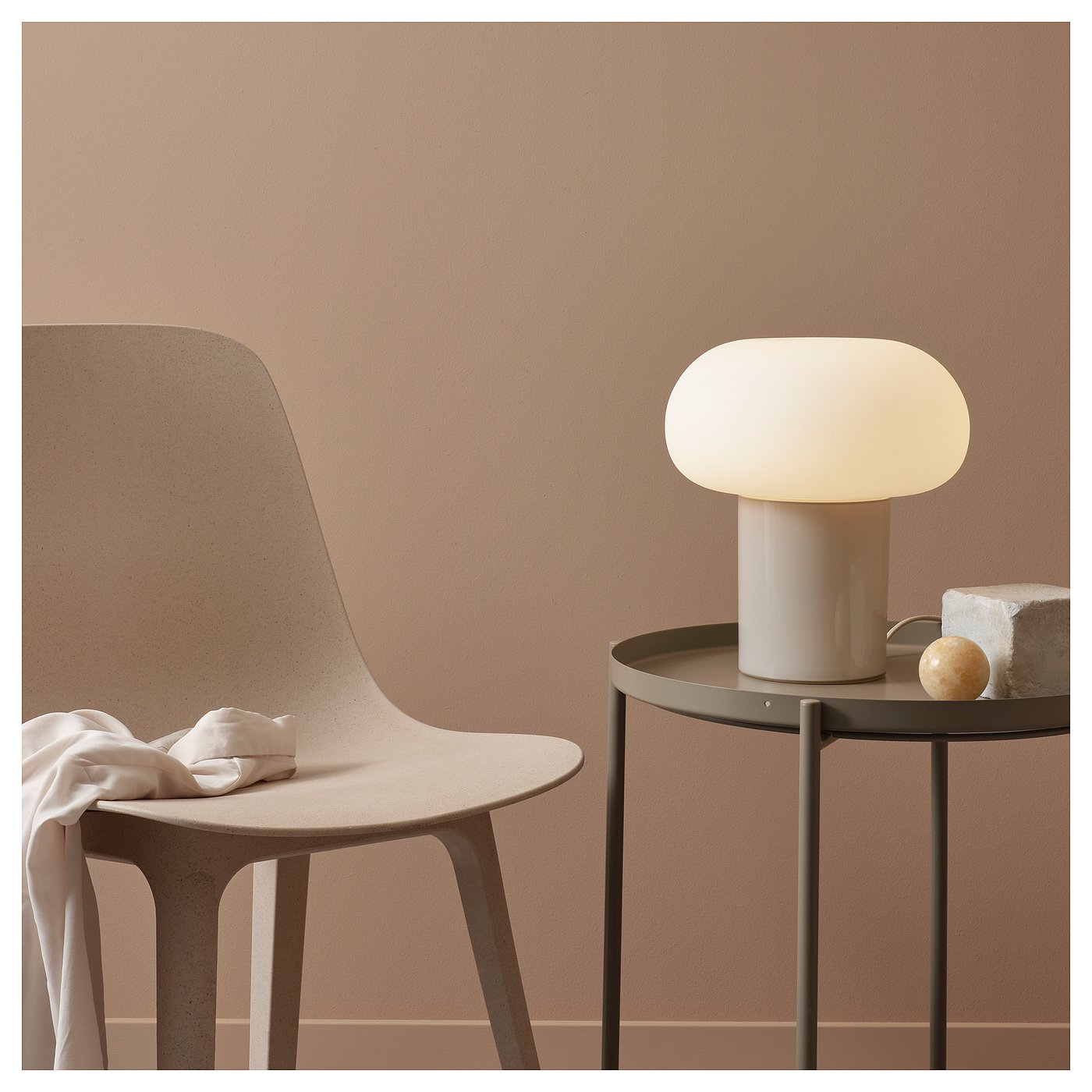 IKEA DEJSA デイサ ランプ DEJSA beige/opal white glass table lamp, 28 cm - IKEA UK