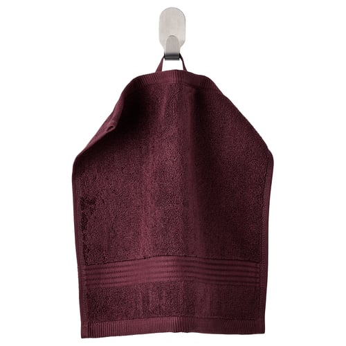 Fredriksjon deep red thick towel, hanging. Made of 100% cotton, rectangular with textured surface and ribbed edges.