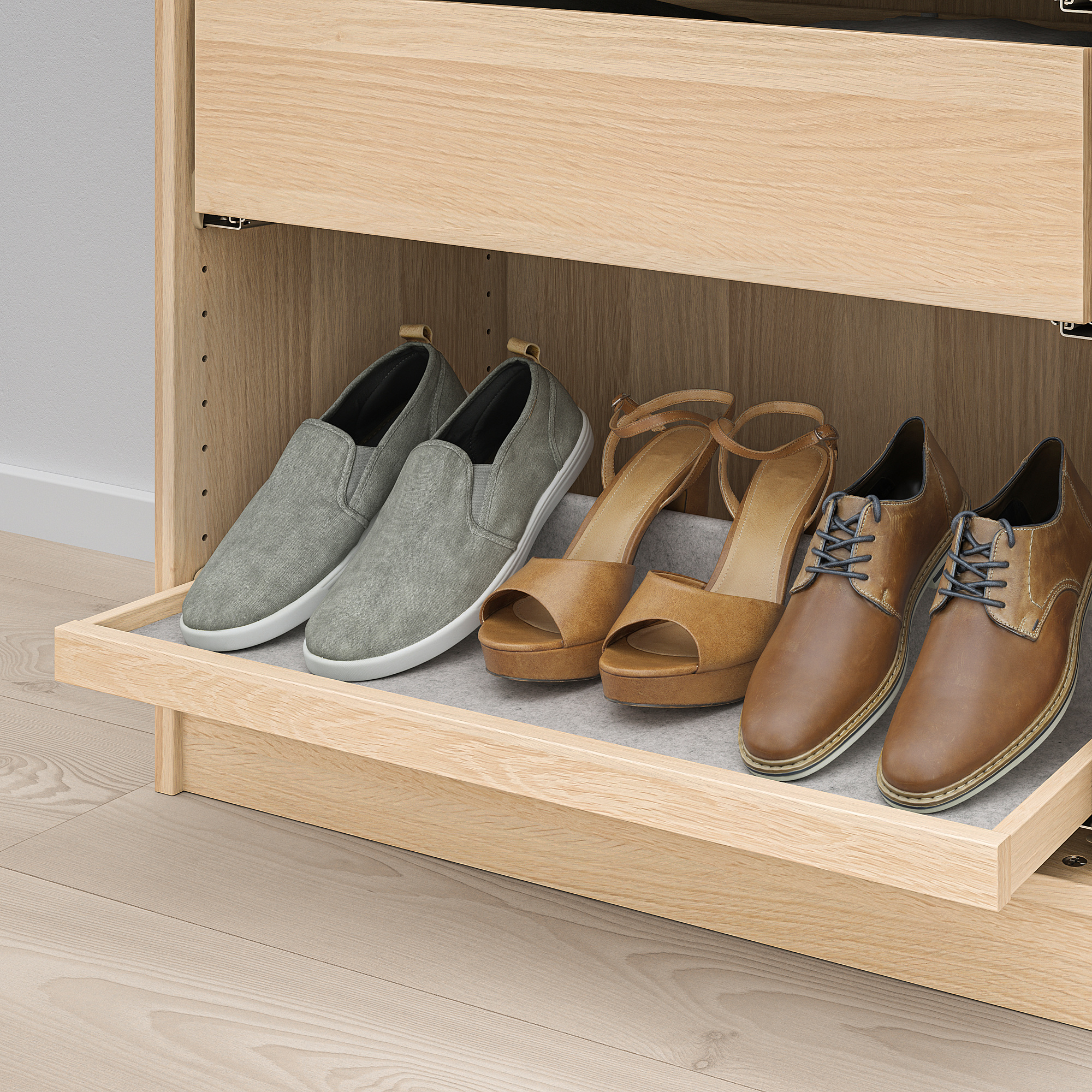 KOMPLEMENT Pullout tray with shoe insert, white stained oak effect