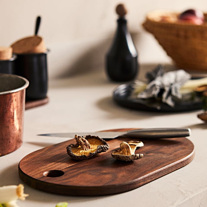 KRÖSAMOS Chopping board, walnut, 29x19 cm IKEA